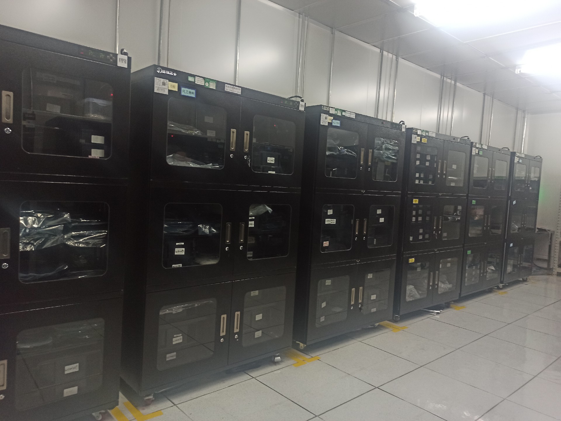 從華為平板革新看電子防護(hù)趨勢：云博士防潮柜以科技守護(hù)科技